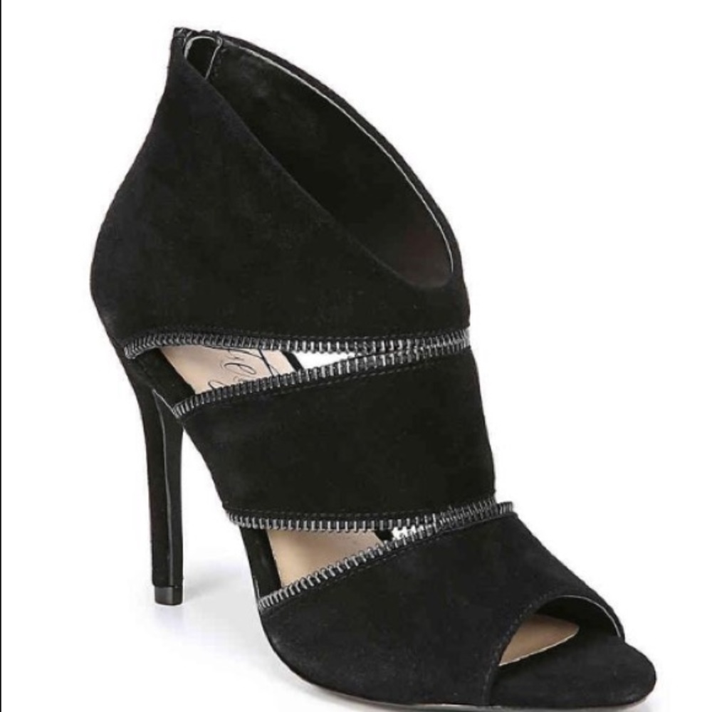 NEW Fergie Amelia Peep toe pump